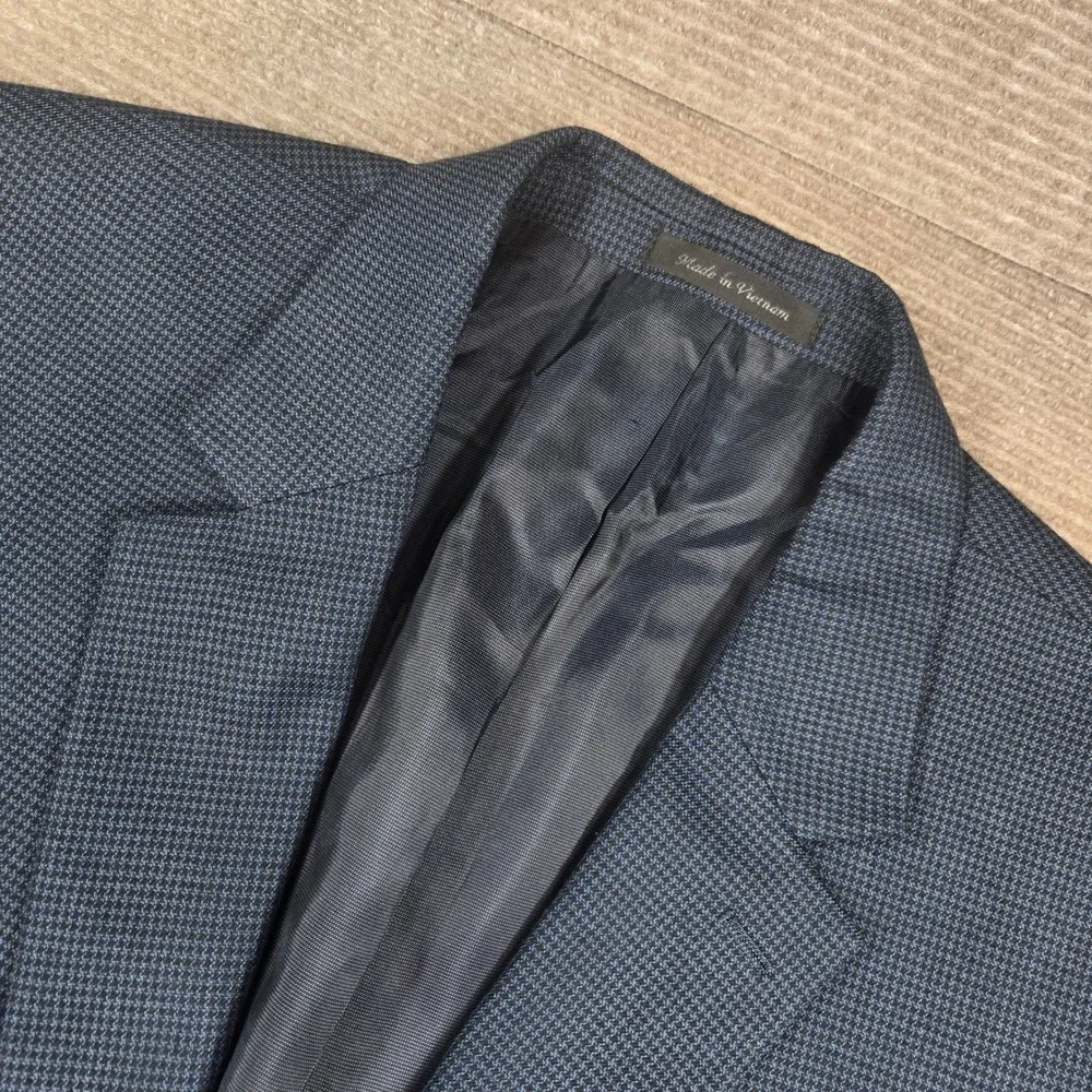 Michael Kors Mens 48L Navy Blue Micro Houndstooth Two Button Blazer Sport Coat‎